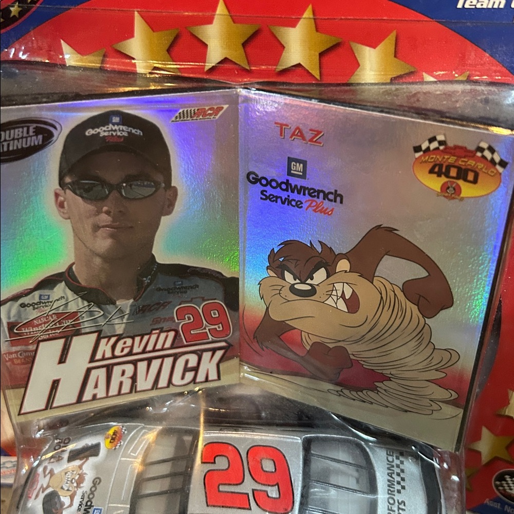 NASCAR Kevin Harvick #29 Taz Team Collector Cards with Car 1:43 - Picture 6 of 6